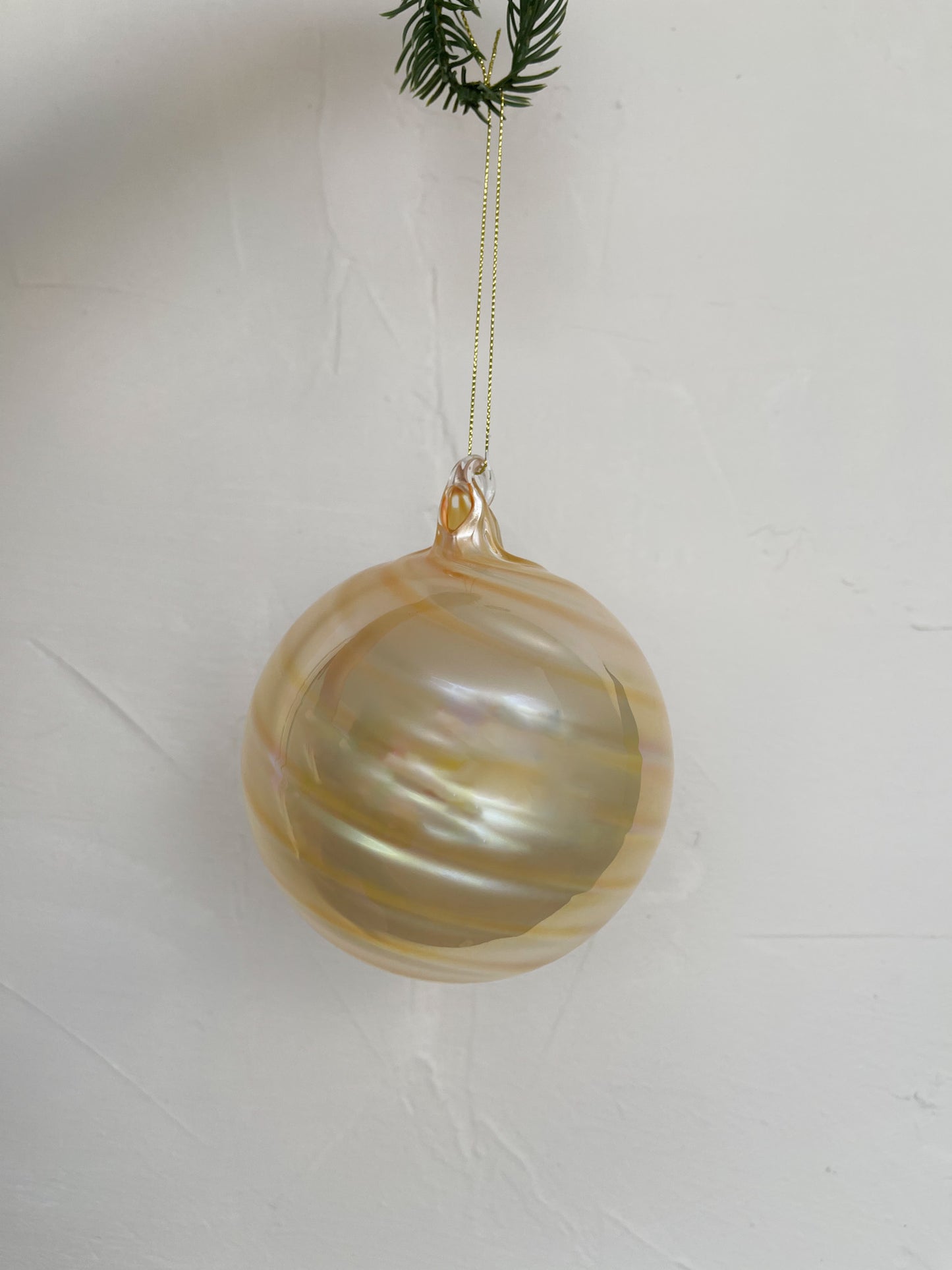 Dreamy Ornament (Translucent Yellow)