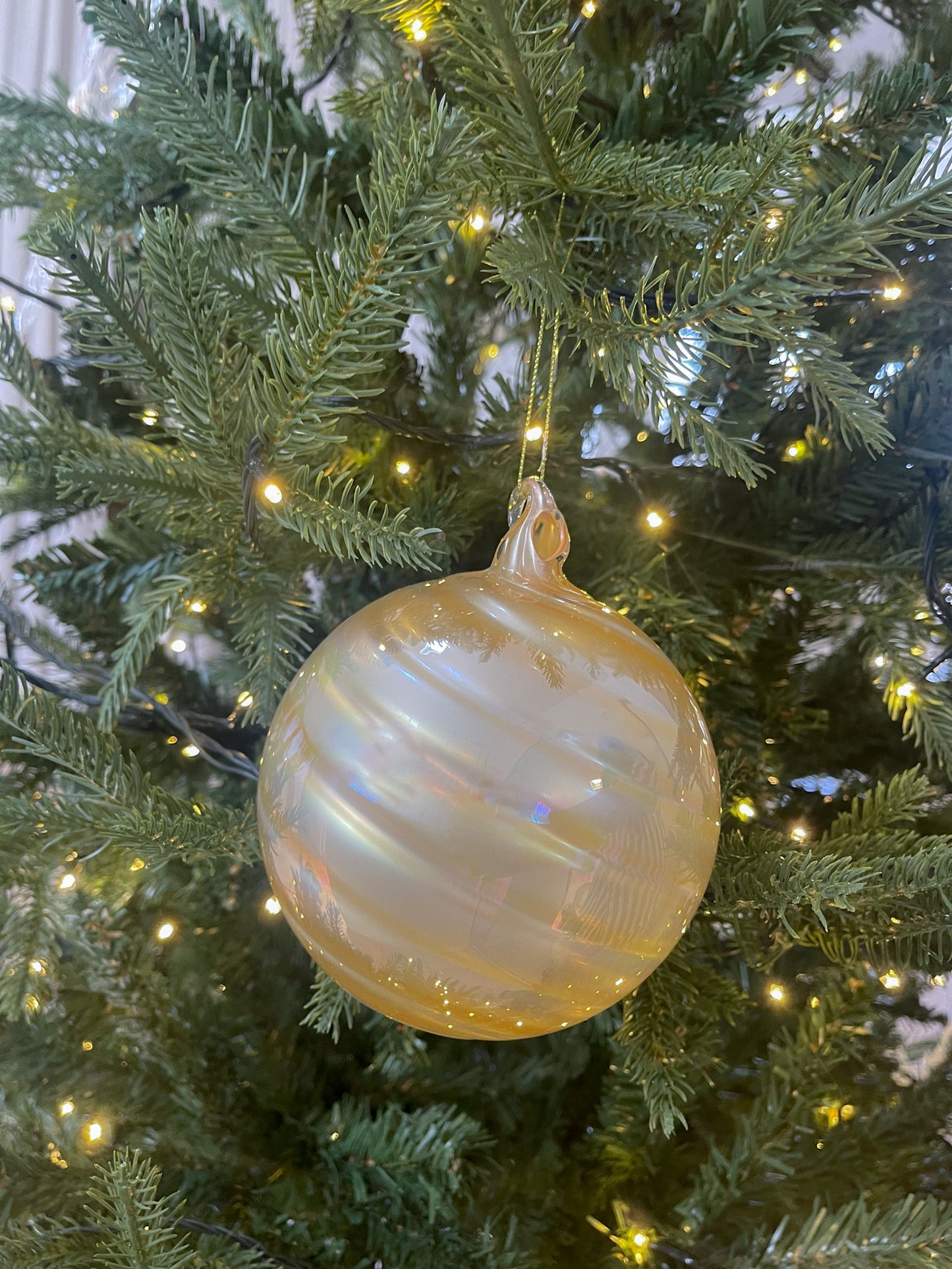 Dreamy Ornament (Translucent Yellow)