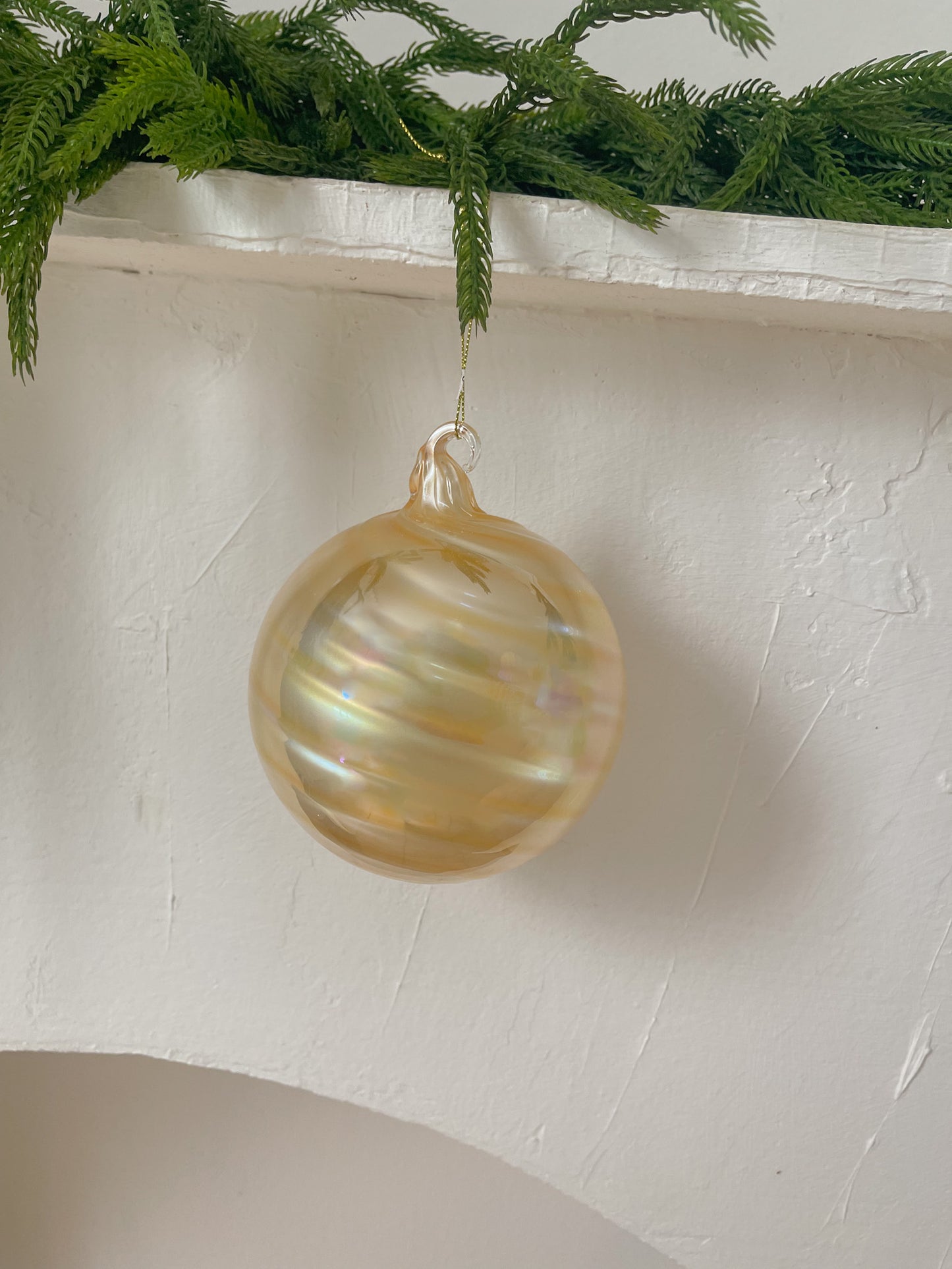 Dreamy Ornament (Translucent Yellow)