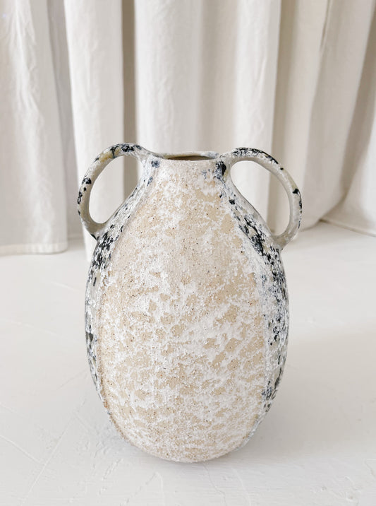 Minimal Aged Vase