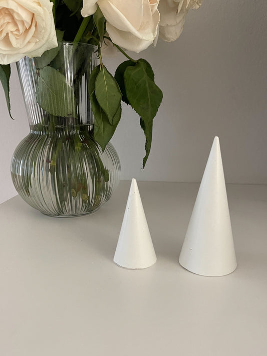 Ring Round Pyramid- Set of 2